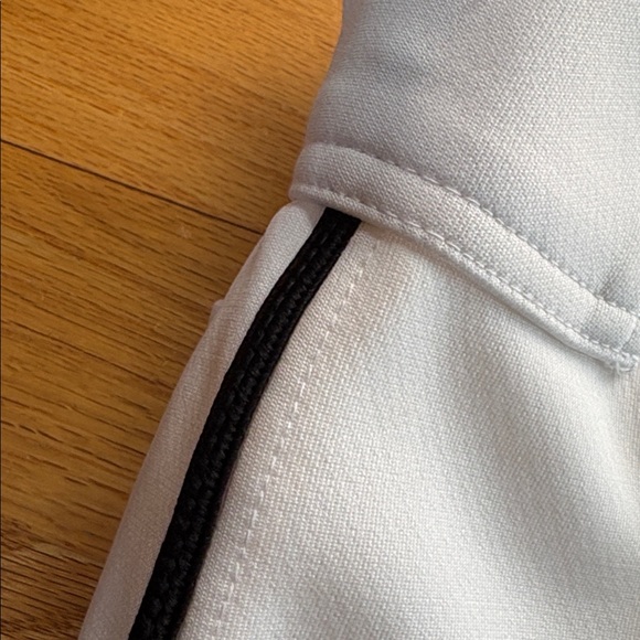 • Mizuno • - Picture 4 of 7